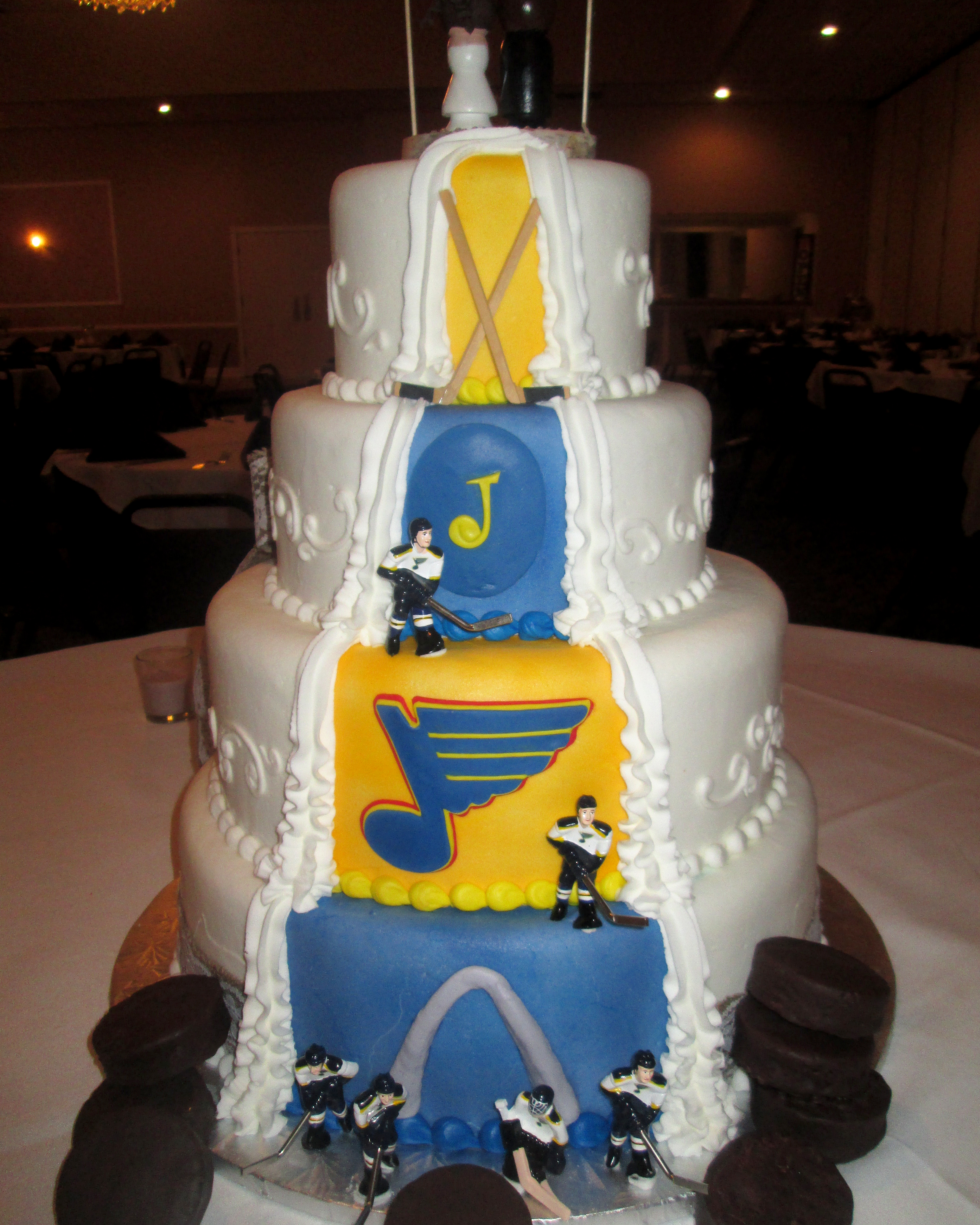 Saint Louis Wedding Cake